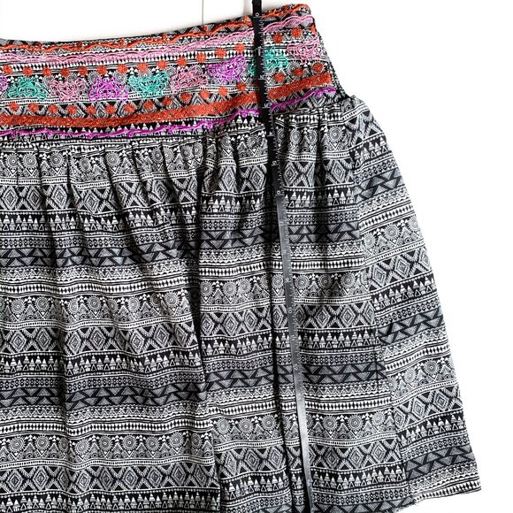 francessca's aztec print elastic band flare skirt - Picture 4 of 5